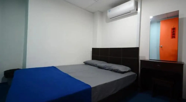 Двухместный номер Standard Submarine Guest House Central Market - Hostel