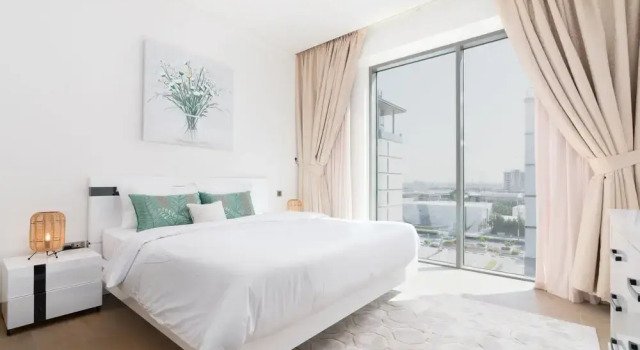 SuperHost - Spacious Apartment With Balcony In Sobha Hartland, Забронировать Апартаменты/квартира Дубай Эмират Дубай, рядом с Ипподром и гольф-поле Nad Al Sheba