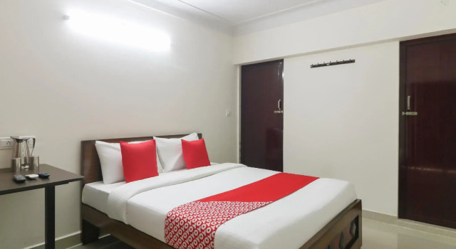 OYO Flagship 46738 Egmore Shelters