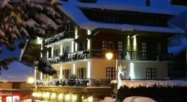 Christiania Hôtel, Забронировать Отель Отели Валуар 3 звезды, рядом с Горнолыжный курорт Валуар, 3*