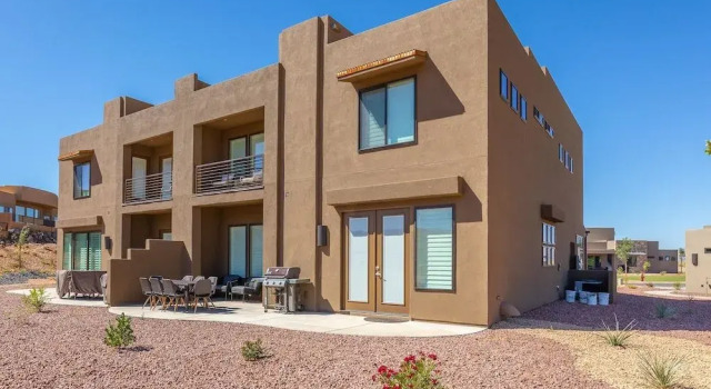 Fable House, Varaa Villa St. George 