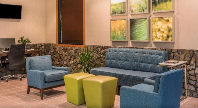 Days Inn by Wyndham South Hill, Buchen Sie Hotel South Hill Virginia
