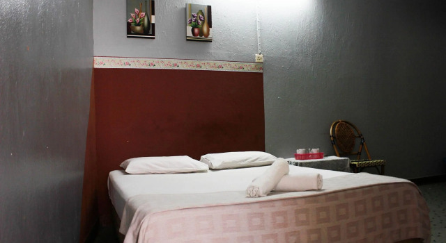 Luksusowy dwuosobowy pokój Sun Golden Inn Hotel