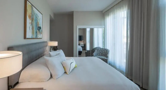 Двухместный номер Standard с балконом Art House Hotel