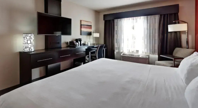 Номер Standard Holiday Inn Express Northwest Maize by IHG