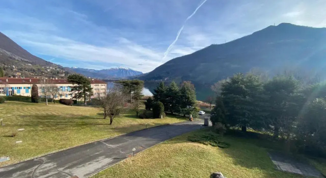Апартаменты Bilocale fronte lago Gimmy's House
