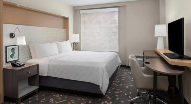Двухместный номер Executive Holiday Inn Hasbrouck Heights-Meadowlands by IHG