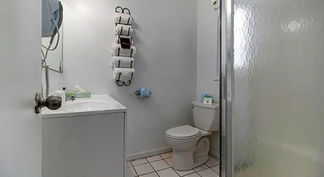 Номер Deluxe Snyders Shoreline Inn