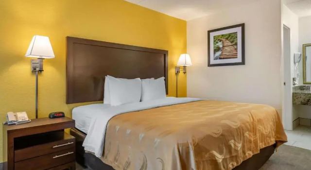 Люкс Quality Inn and Suites Palatka Riverfront