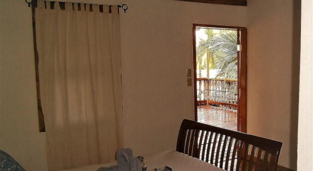 The Funky Dodo Backpackers Hostel, Book Hostel Hopkins Stann Creek
