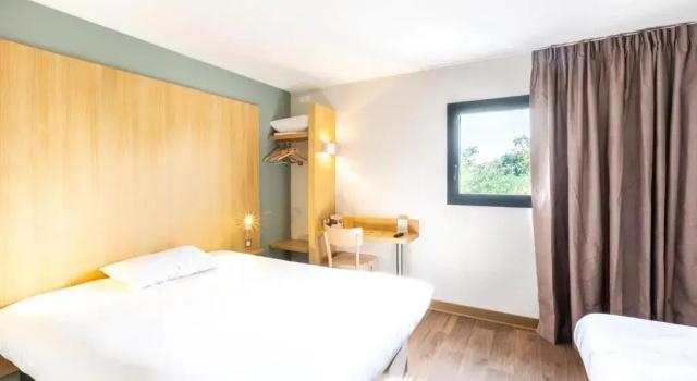Трёхместный номер Standard B&B HOTEL Angers Parc Expos