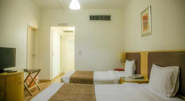Двухместный номер Deluxe Phoenicia Grand Hotel