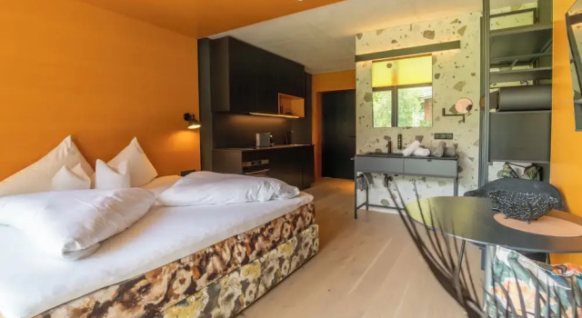 Двухместный номер Standard с балконом Lifesteil Aparthotel