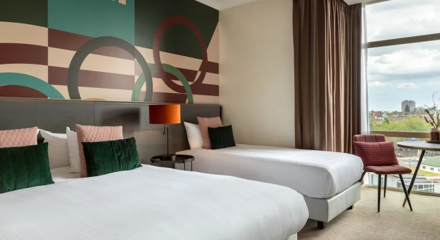 Трёхместный номер Deluxe Apollo Hotel Amsterdam, a Tribute Portfolio Hotel