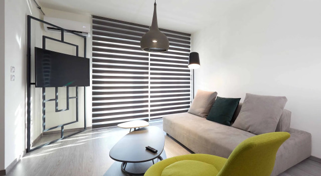 Семейные апартаменты с балконом Athenian Residences