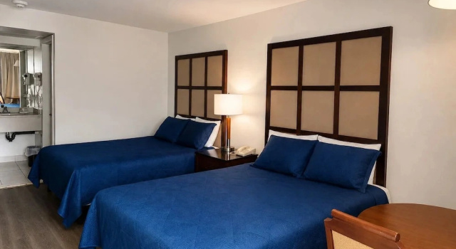 Четырёхместный номер Standard Motel La Siesta