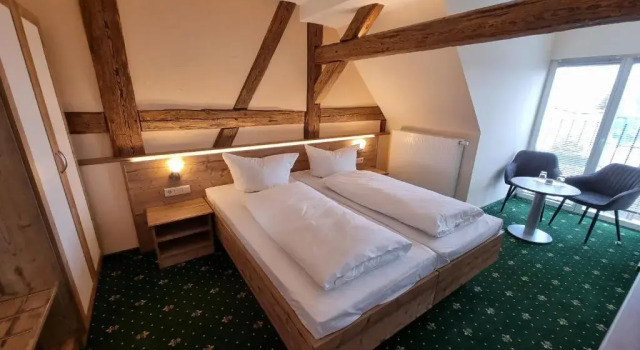Двухместный номер Deluxe с балконом Hotel Zum Goldenen Löwen