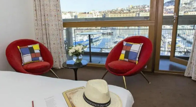 Двухместный номер Prestige с балконом La Residence Du Vieux Port