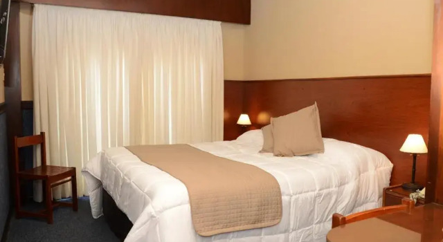 Двухместный номер Standard Hotel Leoncia