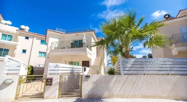 Oceanview Luxury Apartment 175