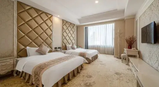 Люкс Peace Century Hotel (Peace Avenue Branch)