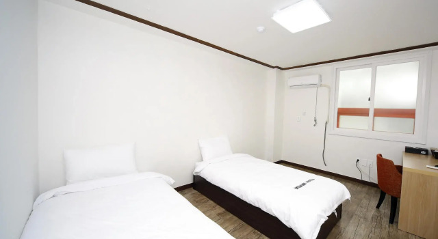 Двухместный номер Standard Ekonomy Hotel