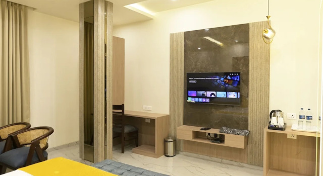 Люкс Hotel Aditya Grand - Bhopal