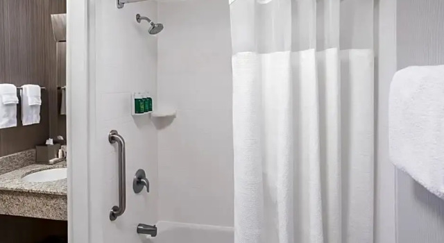 Номер Standard с красивым видом из окна Courtyard By Marriott Jersey City Newport