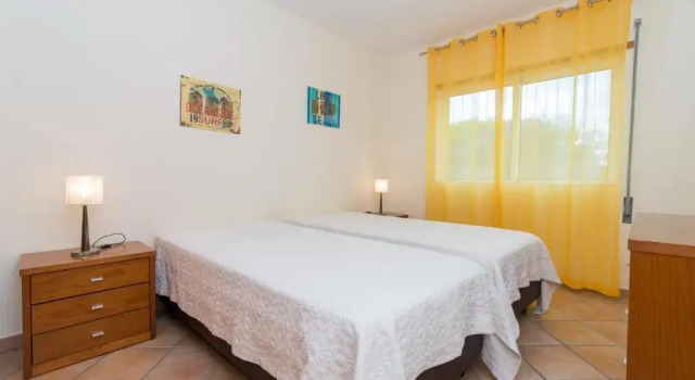 "cabanas de Tavira - Apt Gomeira 3bedroom, Pool, Wifi and air Conditioning", Rezerwuj Hotel Hotele w Algarve z parkingiem, Parking