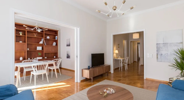 Апартаменты с балконом UPSTREET Chic Flat in the Heart of Athens