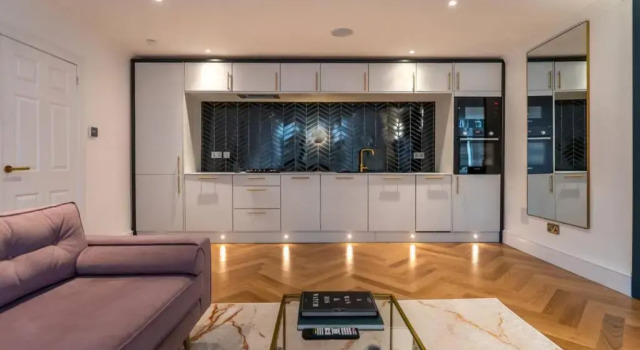 Апартаменты The West End Retreat - Luxurious Apartment - Prime Location