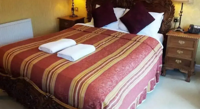 White Waters Country Hotel, Rezervați Hotel Llangollen Clwyd