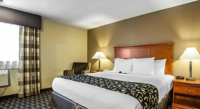 Номер Standard Clarion Inn Renton-Seattle