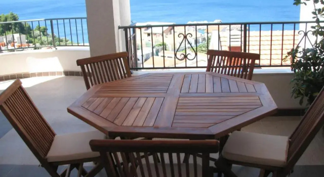 Апартаменты с 2 комнатами с видом на море Apartments Leut