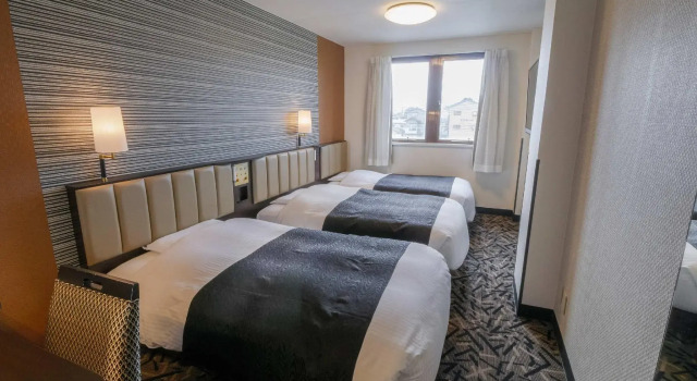 Трёхместный номер Standard APA Hotel Miyazaki Nobeoka Ekimae