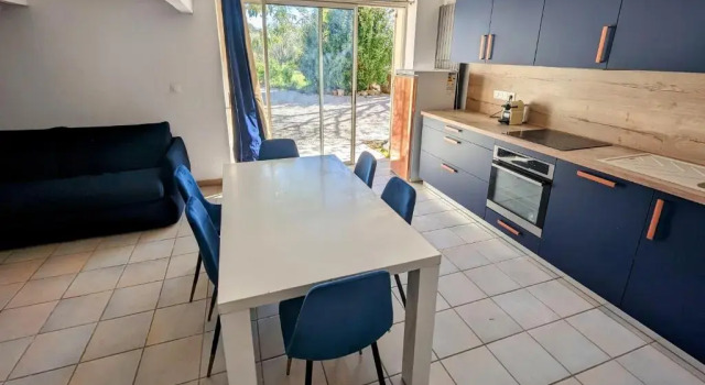Коттедж с 2 комнатами Gîte Petit Luberon chez Manon en Luberon - Vacation rental in guest house
