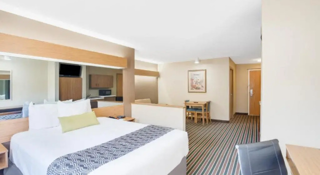 Номер Standard Microtel Inn & Suites by Wyndham Pigeon Forge