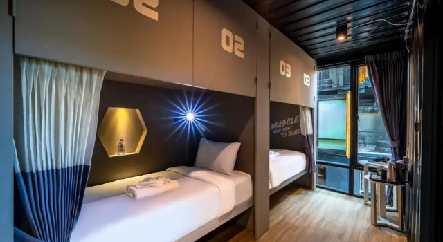 Трёхместный номер Comfort Hivetel Phuket