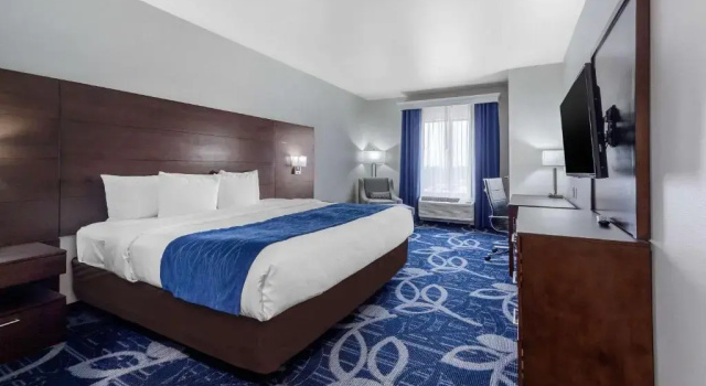 Четырёхместный номер Standard Comfort Inn & Suites Oklahoma City South I-35