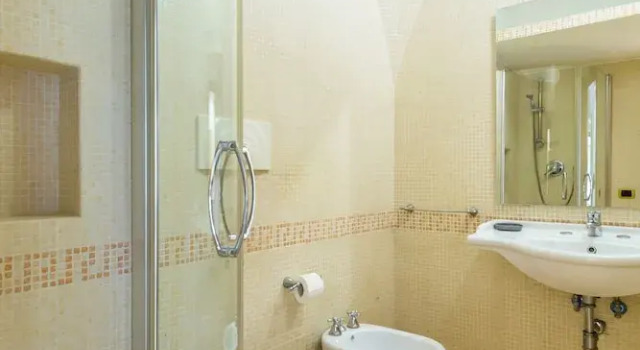 Tolentino Studio Flat by Napoliapartments, Buchen Sie Ferienwohnung Neapel Kampanien