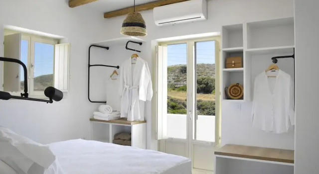 Milos Zen Suites, Забронировать Дом для отпуска Отели Милоса с парковкой, рядом с Пляж Папикину, Парковка
