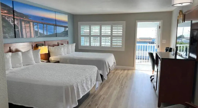 Четырёхместный номер Standard с видом на океан Comfort Inn near Hearst Castle - Cambria