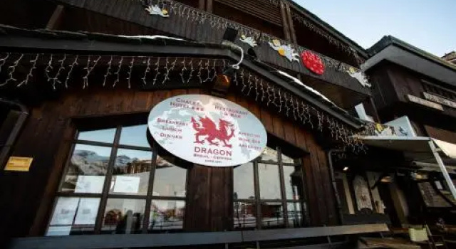 The Dragon Hotel & Thistles Pub
