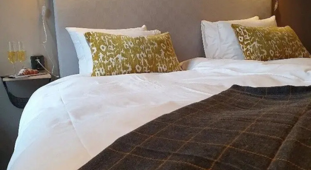 Hotell Carl Friman, Забронировать Отель Отели Гёталанд 3 звезды, 3*