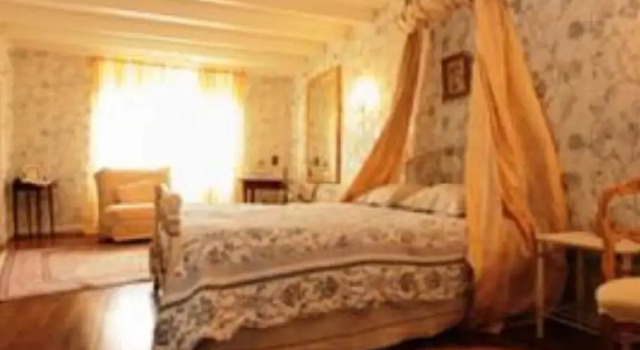 Les Belles Dormantes, Book Hotel Lachaise Charente