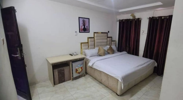 Номер Standard Royal Swiss Apartments and Suites