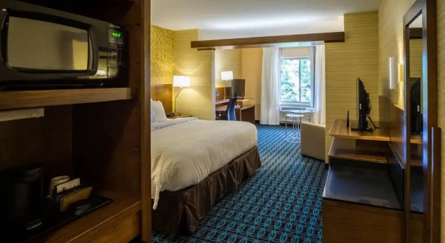 Люкс Fairfield Inn & Suites by Marriott Wisconsin Dells