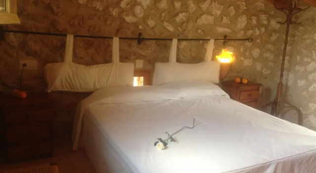 Номер Standard ULLAL - Rural Charm-AGRITOURISM approx 65000 meters PLUS PRIVATE MOUNTAIN villa and Outdoor Adventure Agritourism Apartment EQUIPATED - Private Mountain Path approximately 5 minutes walking from the beach -Ideal for relaxation