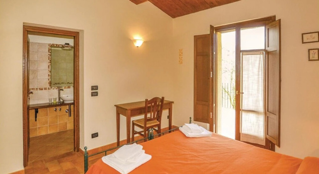 Nice Home in Badia Tedalda AR With 10 Bedrooms, Wifi and Outdoor Swimming Pool, Prenota Hotel Badia Tedalda Toscana