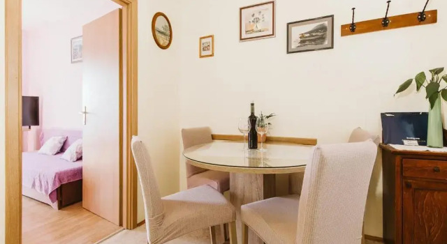Apartment Kuzmanić, Book Lejlighed Hoteller i Split Region med parkering, Parkering